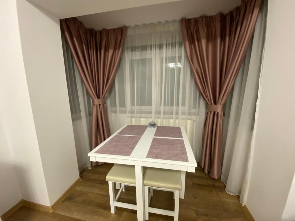 Best Apartment City Hall Suceava Bagian luar foto