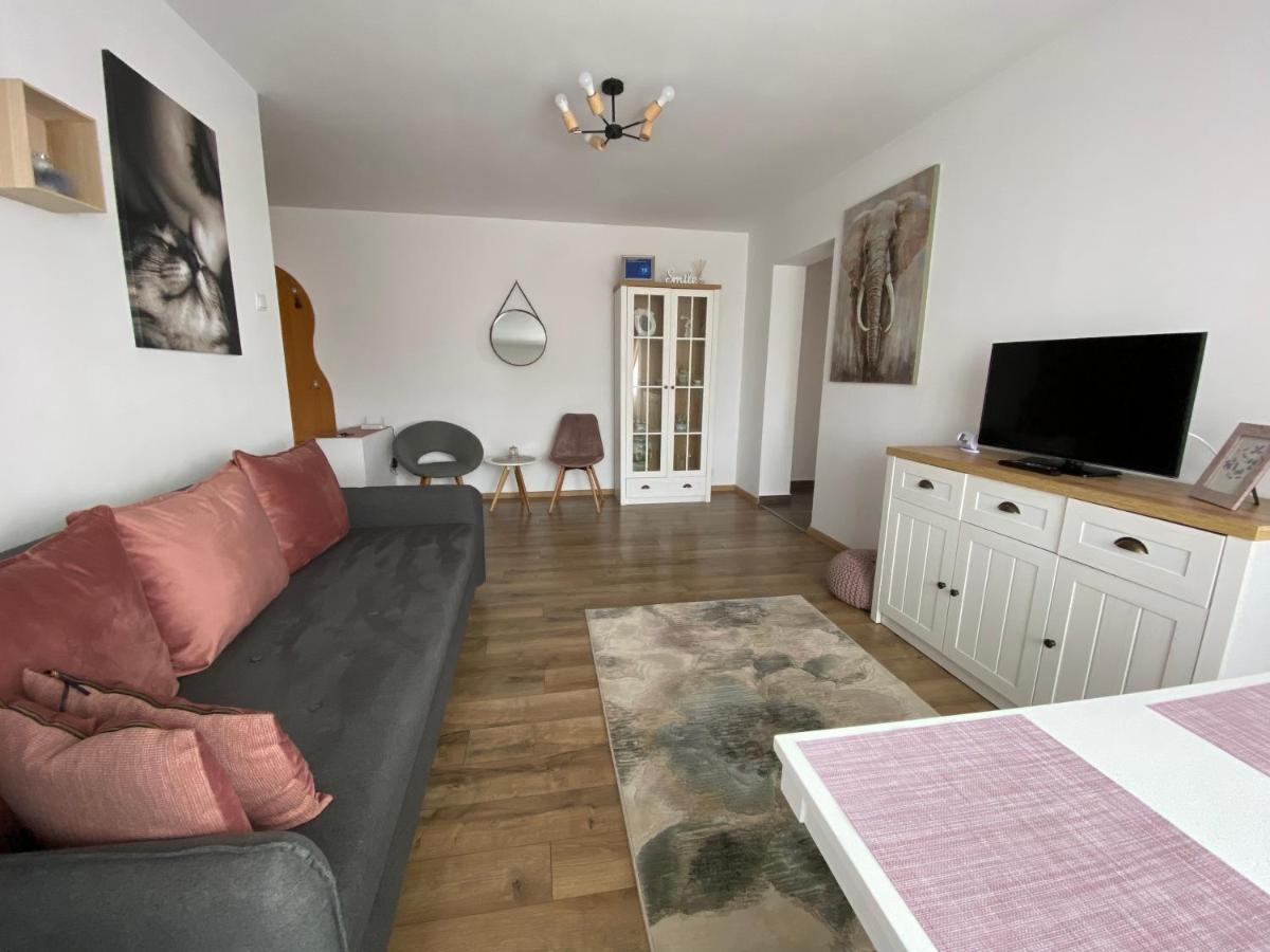 Best Apartment City Hall Suceava Bagian luar foto
