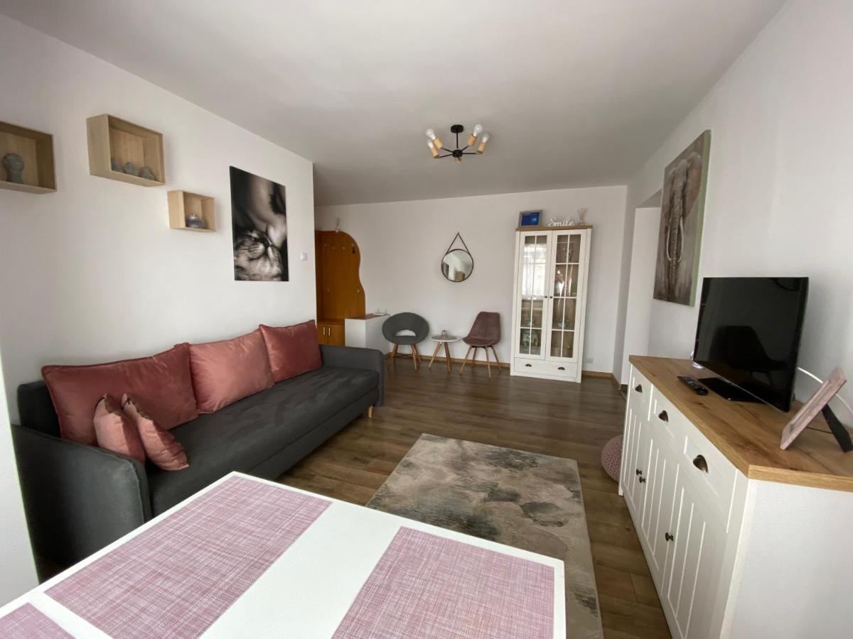 Best Apartment City Hall Suceava Bagian luar foto